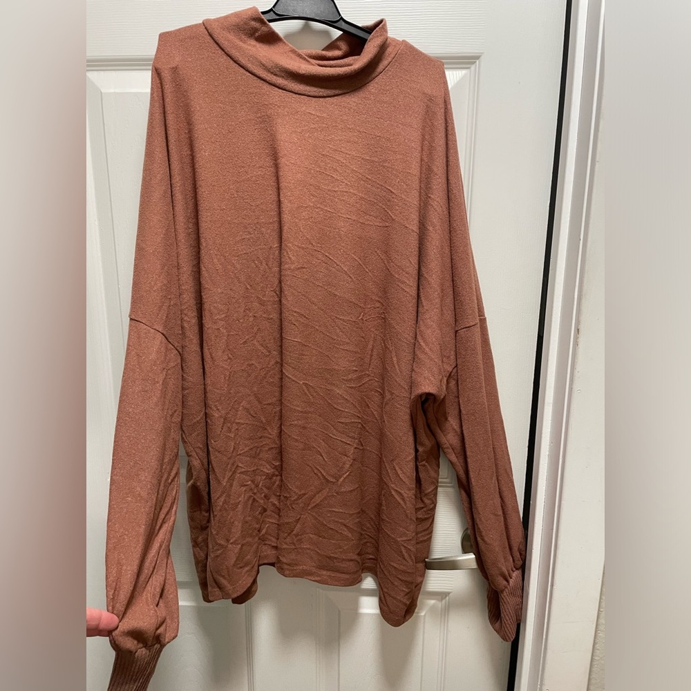 Women's Crew Neck Sweater - Rust